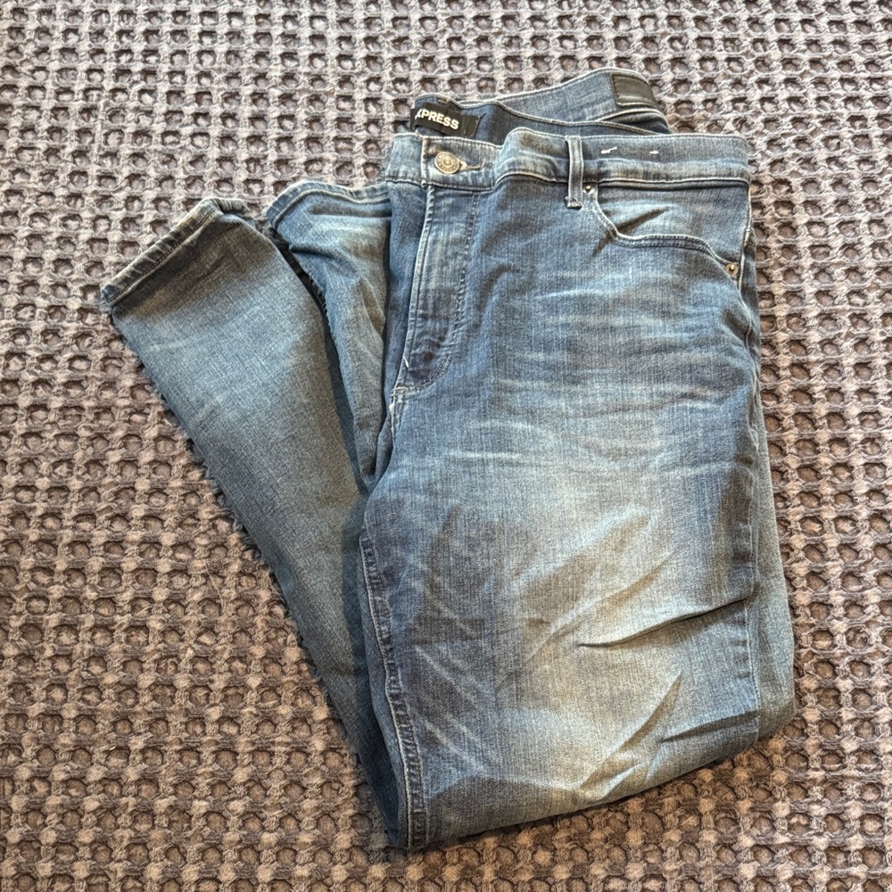 Express Women’s Denim Skinny/Jegging Jeans